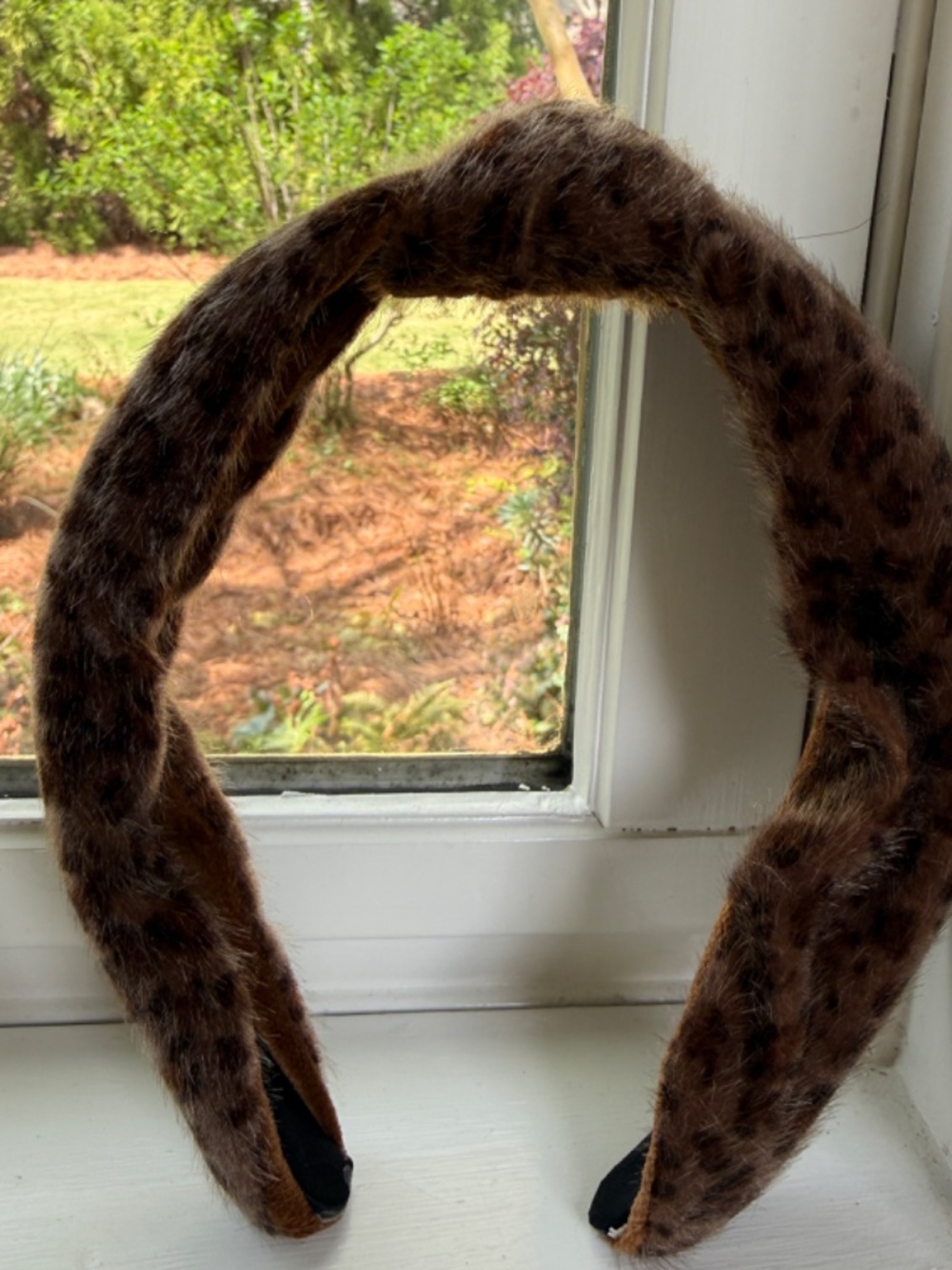 Anthropologie Faux Fur Leopard Print Headband - Picture 8 of 12